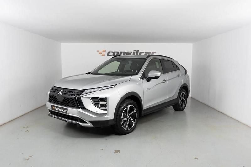 Cinza Usado 2022 Mitsubishi Eclipse Cross SUV | € 23.980 (Preço justo) - Imagem 1/4