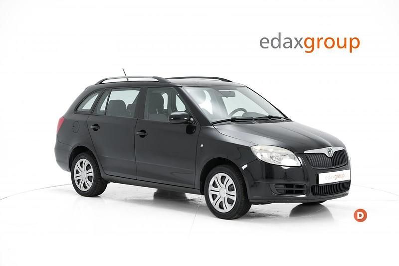 Preto Usado 2010 Skoda Fabia Carrinha | € 5.990 (Preço justo) - Imagem 1/4
