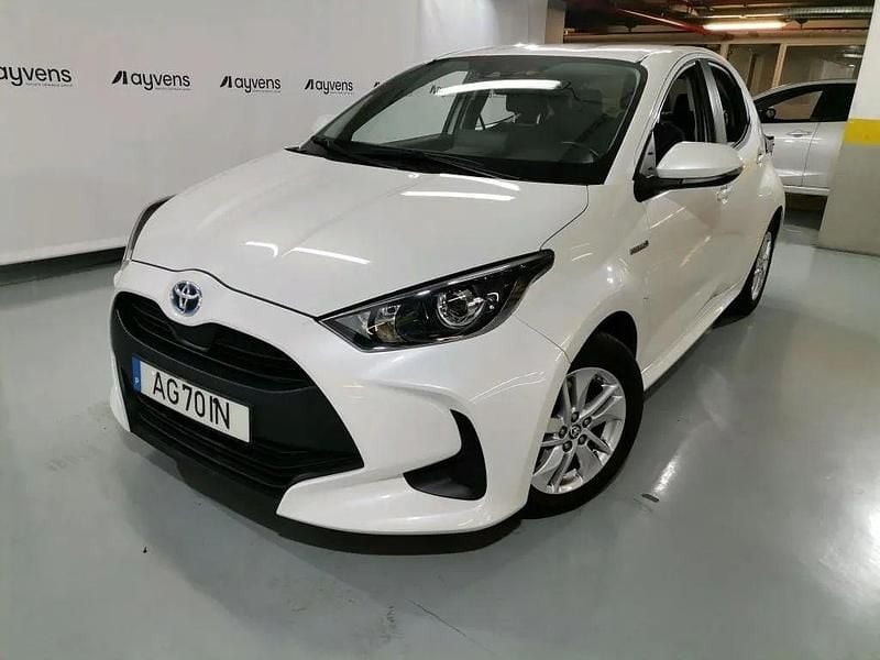 Branco Usado 2021 Toyota Yaris Hybrid Comfort | € 19.900 (Preço justo) - Imagem 1/4