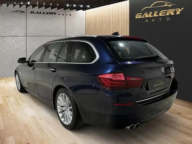 Usado BMW 530 Luxury Line 258 HP (189 kW) 2014 Azul escuro Carrinha