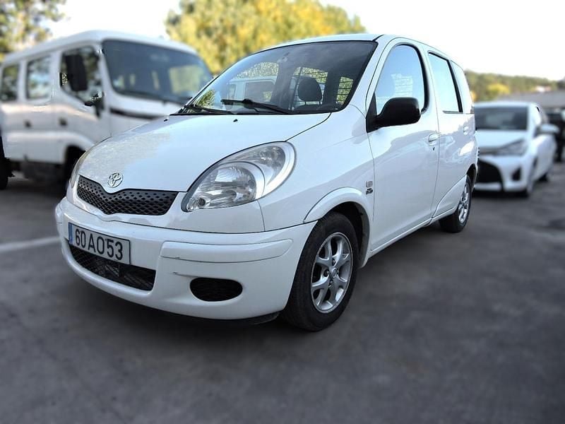Branco Usado 2005 Toyota Yaris Luna Carrinha | € 6.500 - Imagem 1/4
