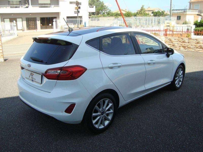 Usado Ford Fiesta Titanium 100 HP (73 kW) 2018 Branco Citadino