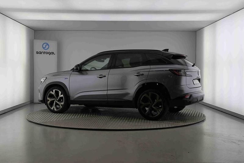 Usado Renault Austral Techno Esprit Alpine 160 HP (117 kW) 2023 Cinzento SUV