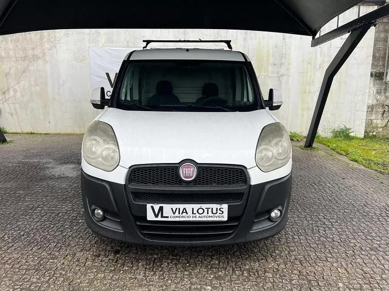 Usado Fiat Doblò 105 HP (77 kW) 2014 Branco Monovolume