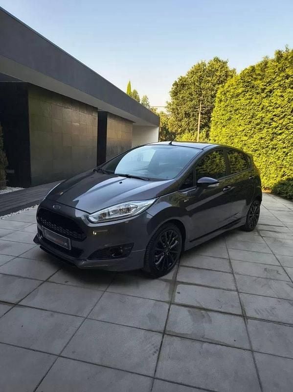 Cinza escuro Usado 2017 Ford Fiesta ST-Line Citadino | € 10.750 (Preço justo) - Imagem 1/4