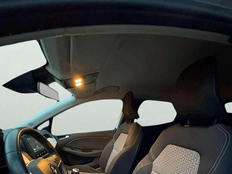 Usado Renault Clio V LIMITED 90 HP (66 kW) 2023 Cinza