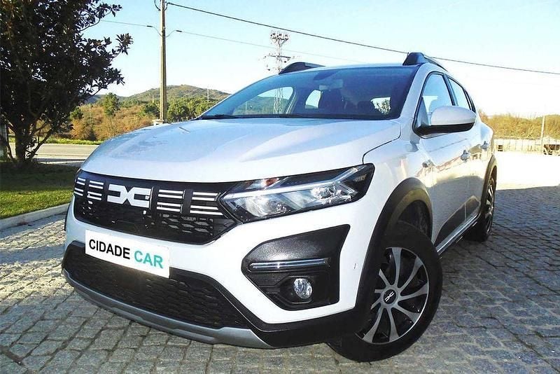 Usado 2022 Dacia Sandero Comfort Plus Citadino | € 17.490 (Preço justo) - Imagem 1/4
