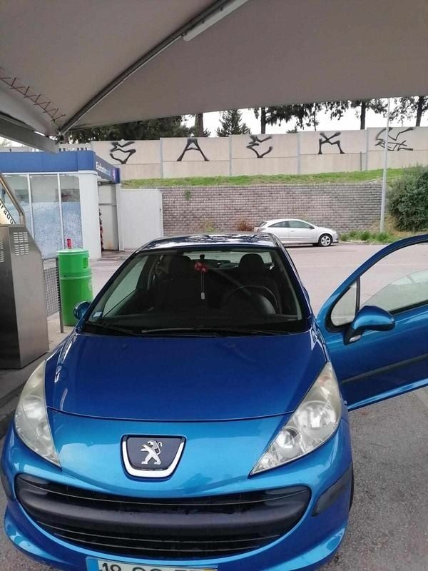 Azul Usado 2007 Peugeot 207 | € 2.800 (Super Preço) - Imagem 1/4