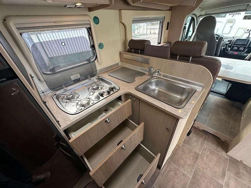 Usado Renault Master 140 HP (102 kW) 2005 Branco