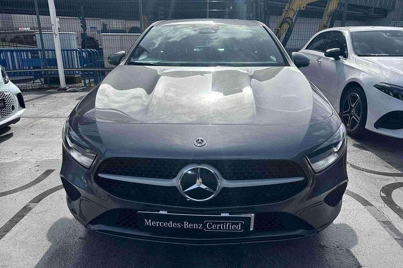 Usado Mercedes 200 163 HP (119 kW) 2024 Cinzento