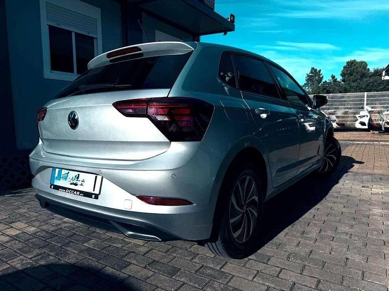 Usado VW Polo Life 95 HP (69 kW) 2024 Cinzento Citadino