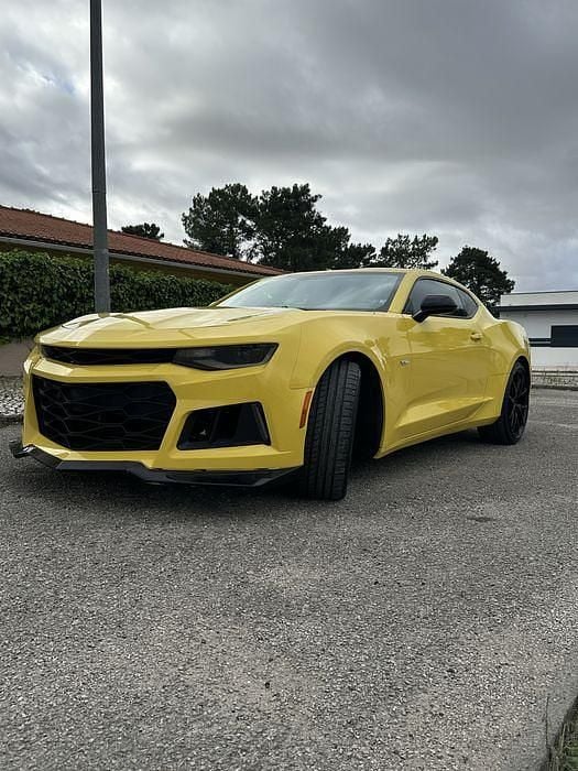 Usado 2016 Chevrolet Camaro | € 52.000 - Imagem 1/4