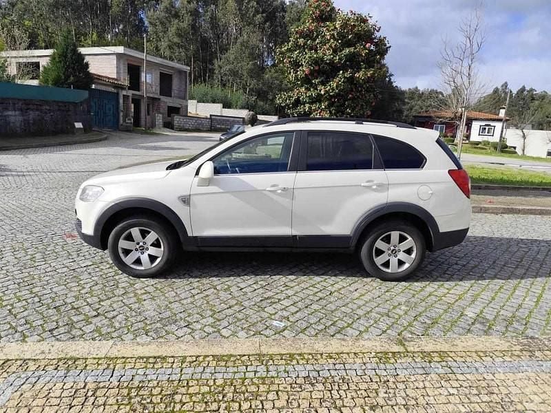 Usado Chevrolet Captiva Sport 150 HP (110 kW) 2010 Branco SUV