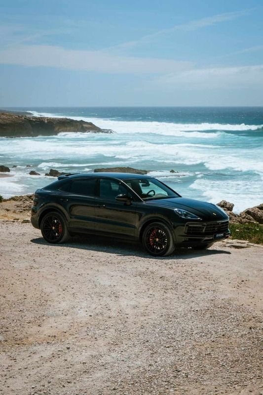 Preto Usado 2020 Porsche Cayenne SUV | € 89.990 (Caro) - Imagem 1/4