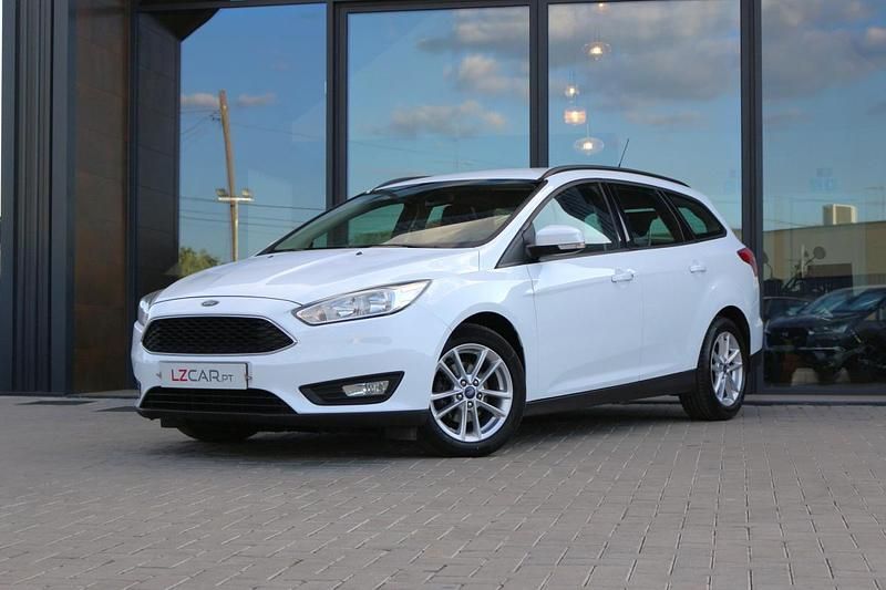 Usado Ford Focus 120 HP (88 kW) 2016 Branco Carrinha