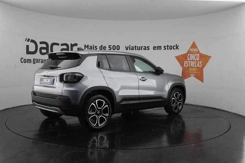 Usado Jeep Avenger EV Summit 114 kW (156 HP) 2024 Cinza SUV