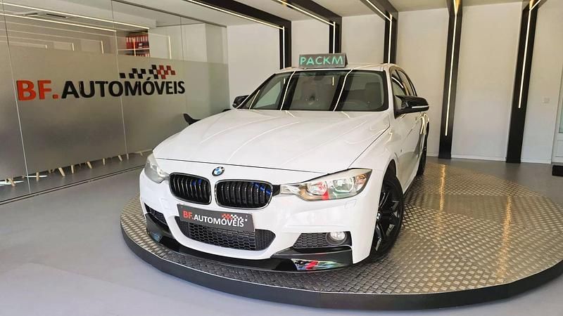 Branco Usado 2013 BMW 318 Sport Line Sedan | € 13.900 (Preço justo) - Imagem 1/4