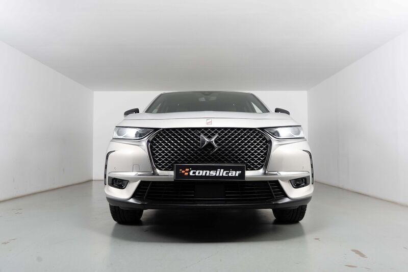 Cinza Usado 2020 DS Automobiles DS7 Crossback Grand Chic SUV | € 26.890 (Caro) - Imagem 1/4