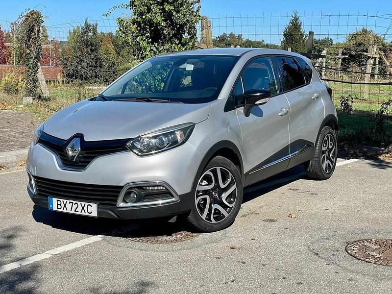 Cinzento Usado 2016 Renault Captur SUV | € 11.450 (Bom preço) - Imagem 1/4