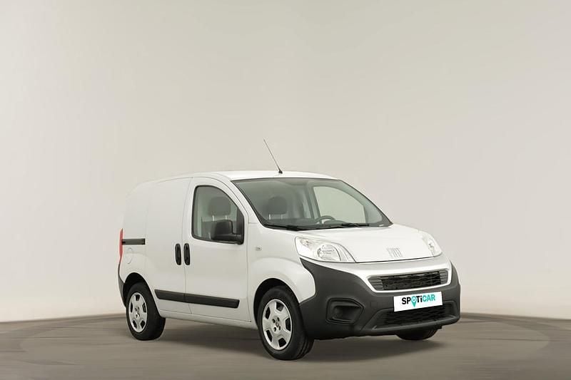 Branco Usado 2023 Fiat Fiorino Van | € 14.490 (Preço justo) - Imagem 1/4