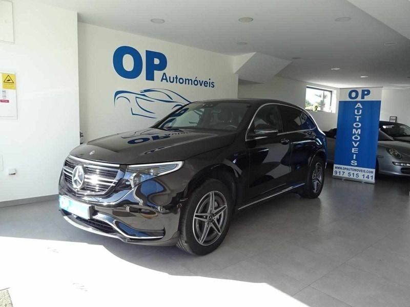 Preto Usado 2020 Mercedes EQC400 SUV | € 45.950 - Imagem 1/4
