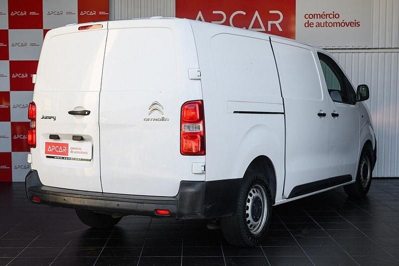 Usado Citroën Jumpy 122 HP (89 kW) 2019 Branco Monovolume