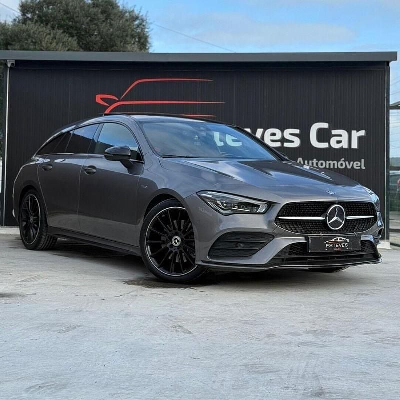 Cinza Usado 2020 Mercedes CLA220 Shooting Brake AMG line Carrinha | € 34.900 - Imagem 1/4