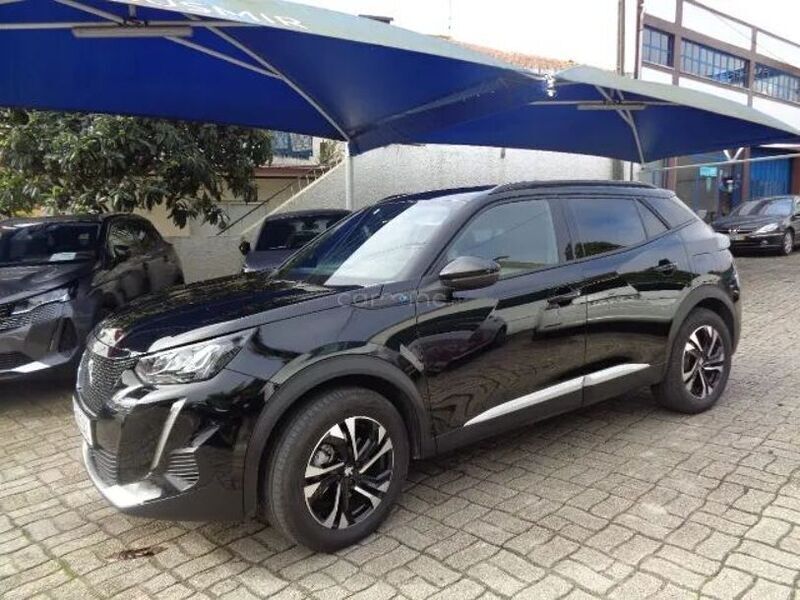Preto Usado 2022 Peugeot e-2008 Allure SUV | € 27.500 (Caro) - Imagem 1/1