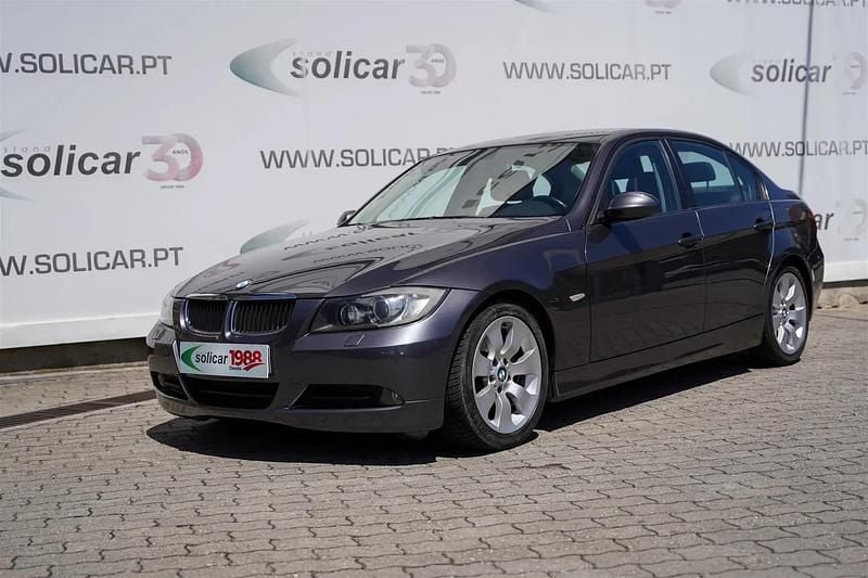 Cinza Usado 2005 BMW 320 Sedan | € 8.500 (Preço justo) - Imagem 1/4