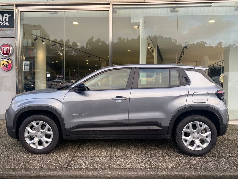 Antracite Usado 2024 Jeep Avenger Altitude SUV | € 24.900 (Preço justo) - Imagem 1/4