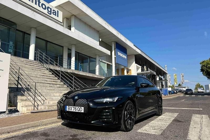 Preto Novo 2025 BMW i4 Comfort Edition Sedan | € 72.750 (Caro) - Imagem 1/4