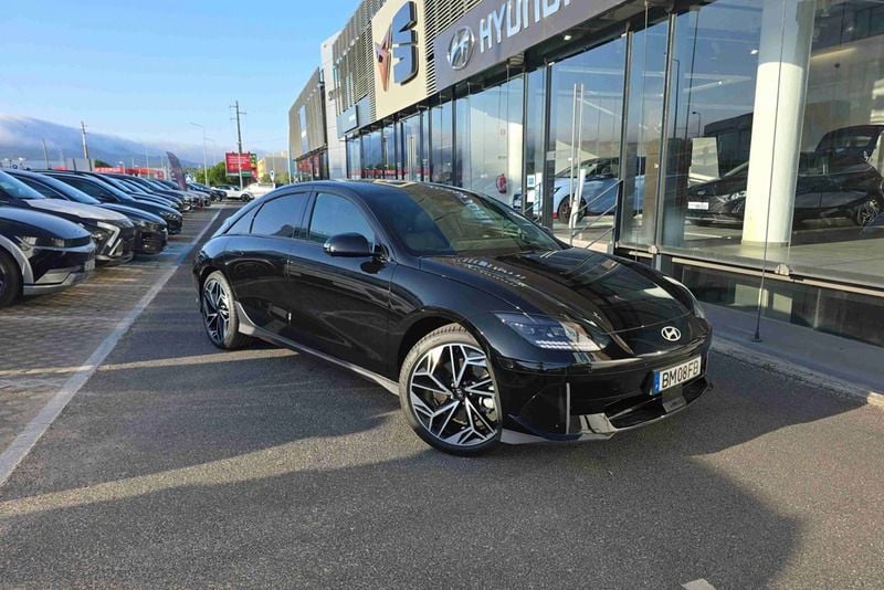 Preto Usado 2024 Hyundai Ioniq 6 Sedan | € 39.990 (Super Preço) - Imagem 1/4