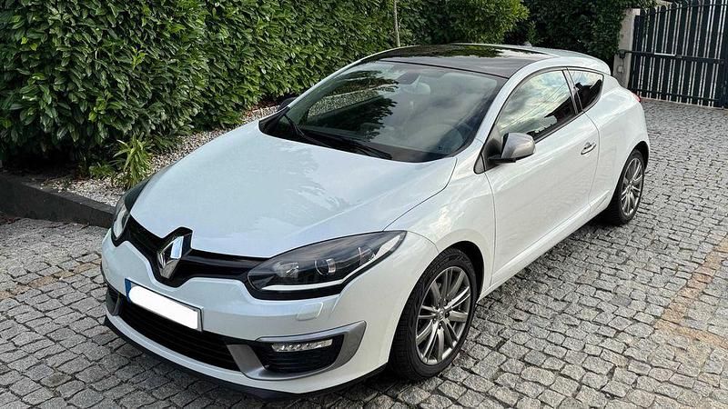 Usado 2015 Renault Mégane GT Line GT-Line Coupé | € 10.499 - Imagem 1/4