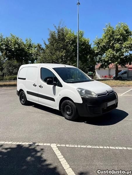 Usado Citroën Berlingo 75 HP (55 kW) 2016 Branco Monovolume