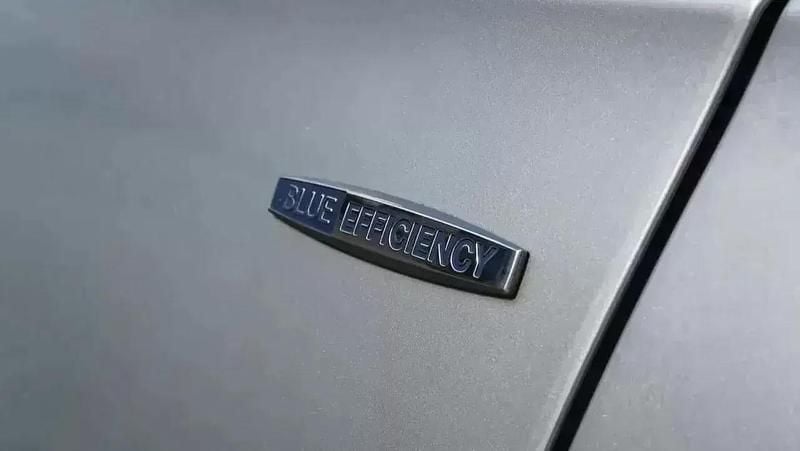 Usado Mercedes E220 Avantgarde 170 HP (125 kW) 2010 Cinzento Carrinha