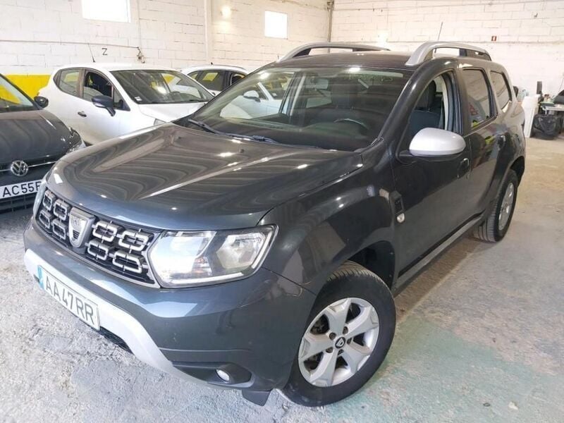 Cinzento Usado 2020 Dacia Duster SUV | € 13.980 (Bom preço) - Imagem 1/4