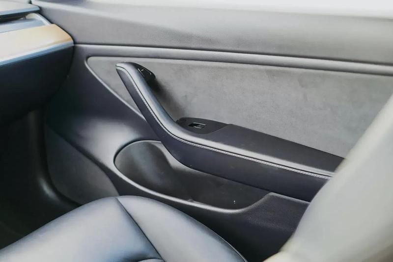 Usado Tesla Model 3 Long Range AWD 323 kW (440 HP) 2020 Preto Sedan