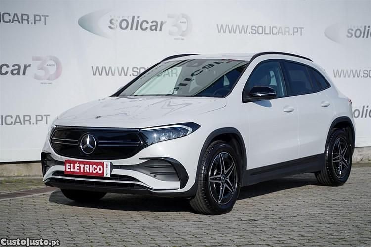 Branco Usado 2023 Mercedes EQA250 AMG line SUV | € 39.990 (Preço justo) - Imagem 1/1