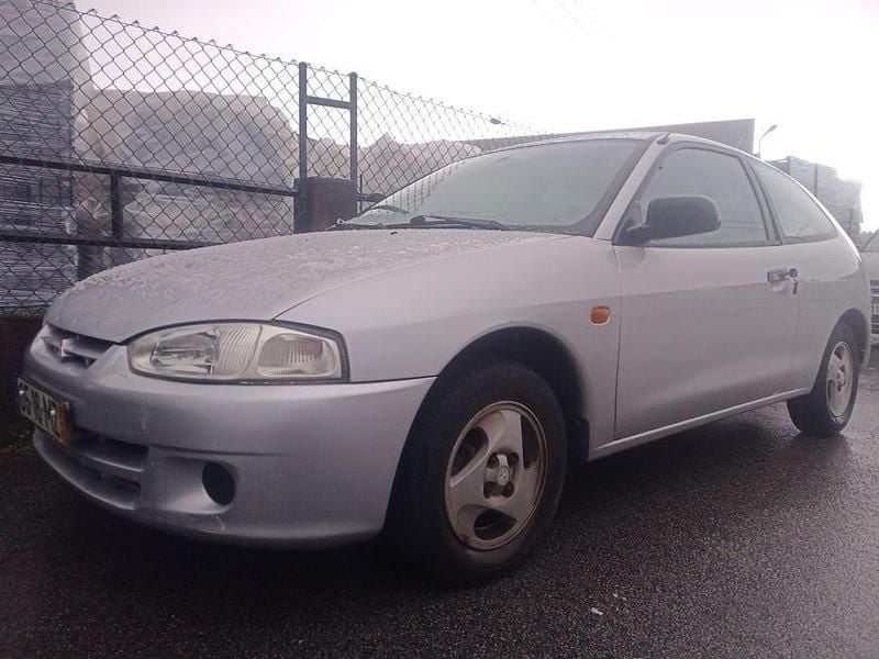 Usado 1999 Mitsubishi Colt | € 1.500 - Imagem 1/4