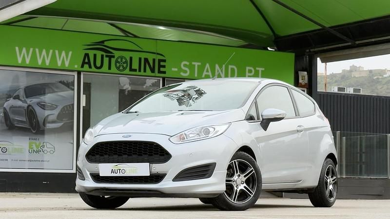 Usado Ford Fiesta Trend 75 HP (55 kW) 2017 Cinzento