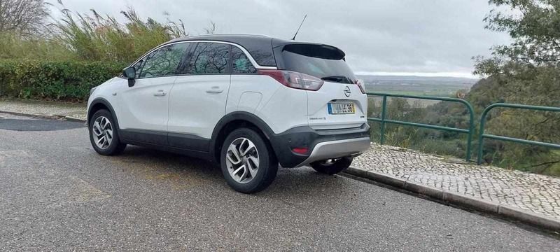 Branco Usado 2019 Opel Crossland X Innovation SUV | € 11.750 (Bom preço) - Imagem 1/4