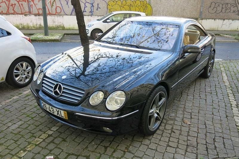 Usado 2004 Mercedes CL500 Coupé | € 17.500 - Imagem 1/4