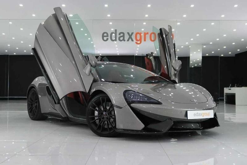 Cinzento Usado 2017 McLaren 570S Coupé | € 189.990 - Imagem 1/4