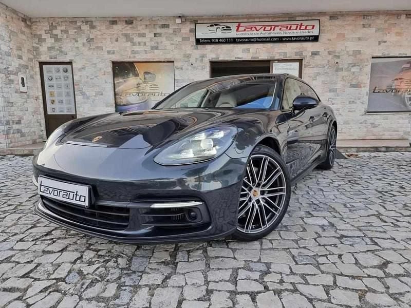 Outra Usado 2018 Porsche Panamera Sport Turismo Sedan | € 84.990 - Imagem 1/4