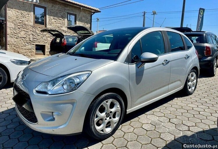 Cinza Usado 2011 Citroën C3 Seduction Citadino | € 7.490 (Preço justo) - Imagem 1/1