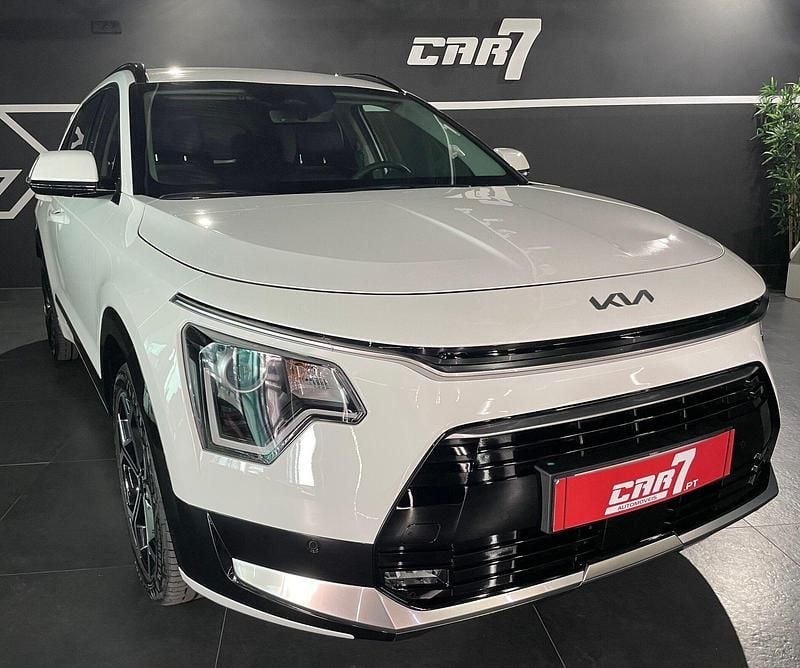 Branco Usado 2023 Kia Niro SUV | € 28.750 (Preço justo) - Imagem 1/4
