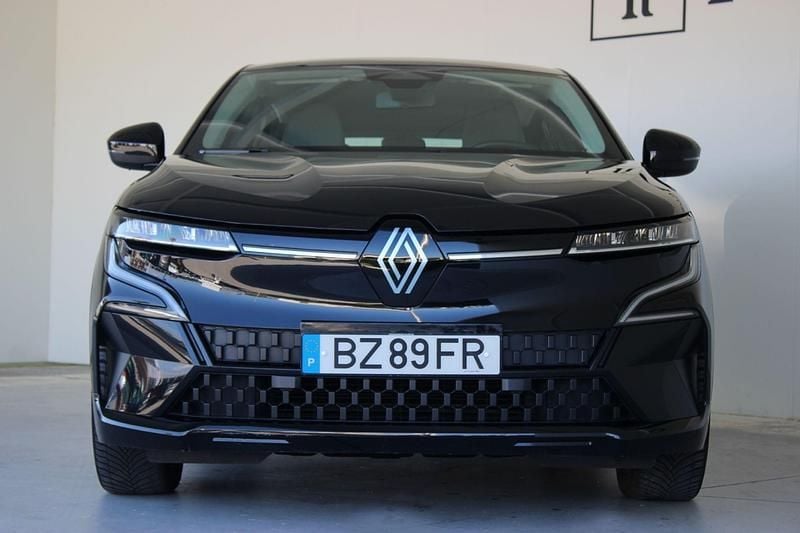Preto Usado 2023 Renault Mégane Equilibre SUV | € 25.500 (Preço justo) - Imagem 1/4