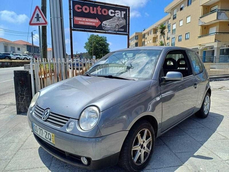 Cinzento Usado 2005 VW Lupo Citadino | € 2.999 - Imagem 1/4