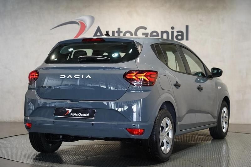 Novo Dacia Sandero 101 HP (74 kW) 2025 Preto