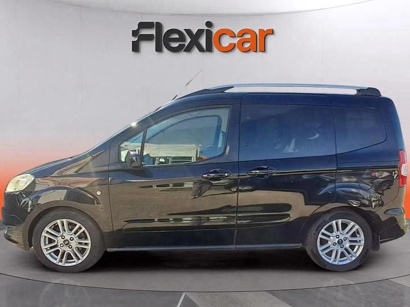Usado Ford Courier Titanium 100 HP (73 kW) 2017 Preto Monovolume